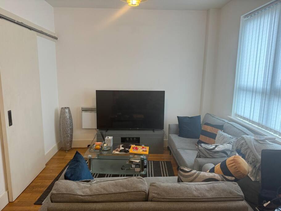 Cute And Cosy Apartment Liverpool Exterior photo